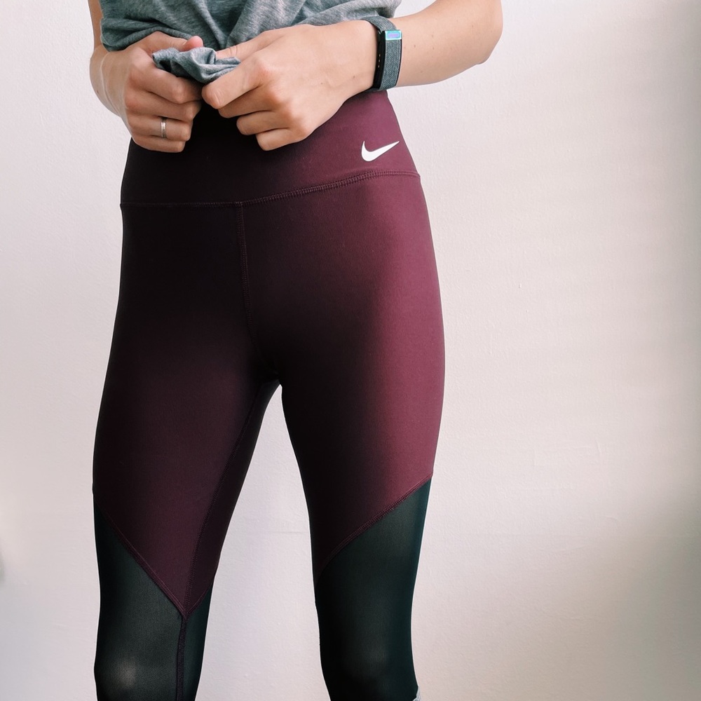 ⚡️NWOT Nike Colorblock Leggings, Medium
